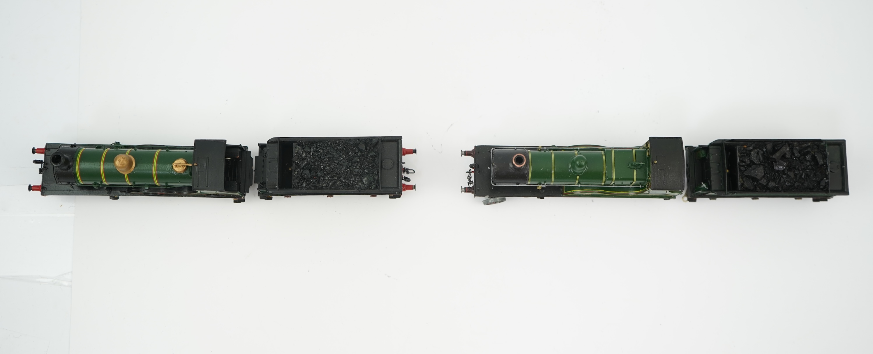 Two 00 gauge brass and white metal kit built Wainwright designed SE&CR tender locomotives (possibly by Wills Finecast); a class D 4-4-0, 488, together with a class E 4-4-0, 273, constructed, painted and lined to a high s
